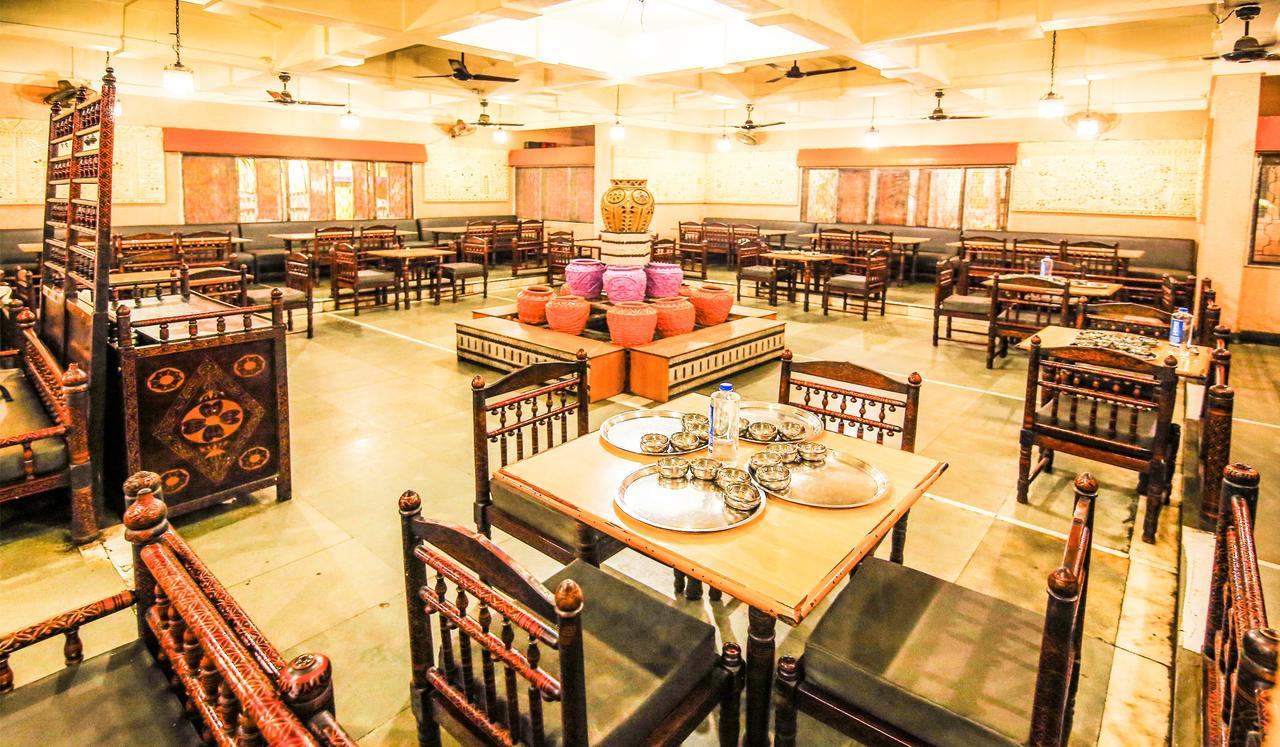 Hotel Sangam Karād 外观 照片